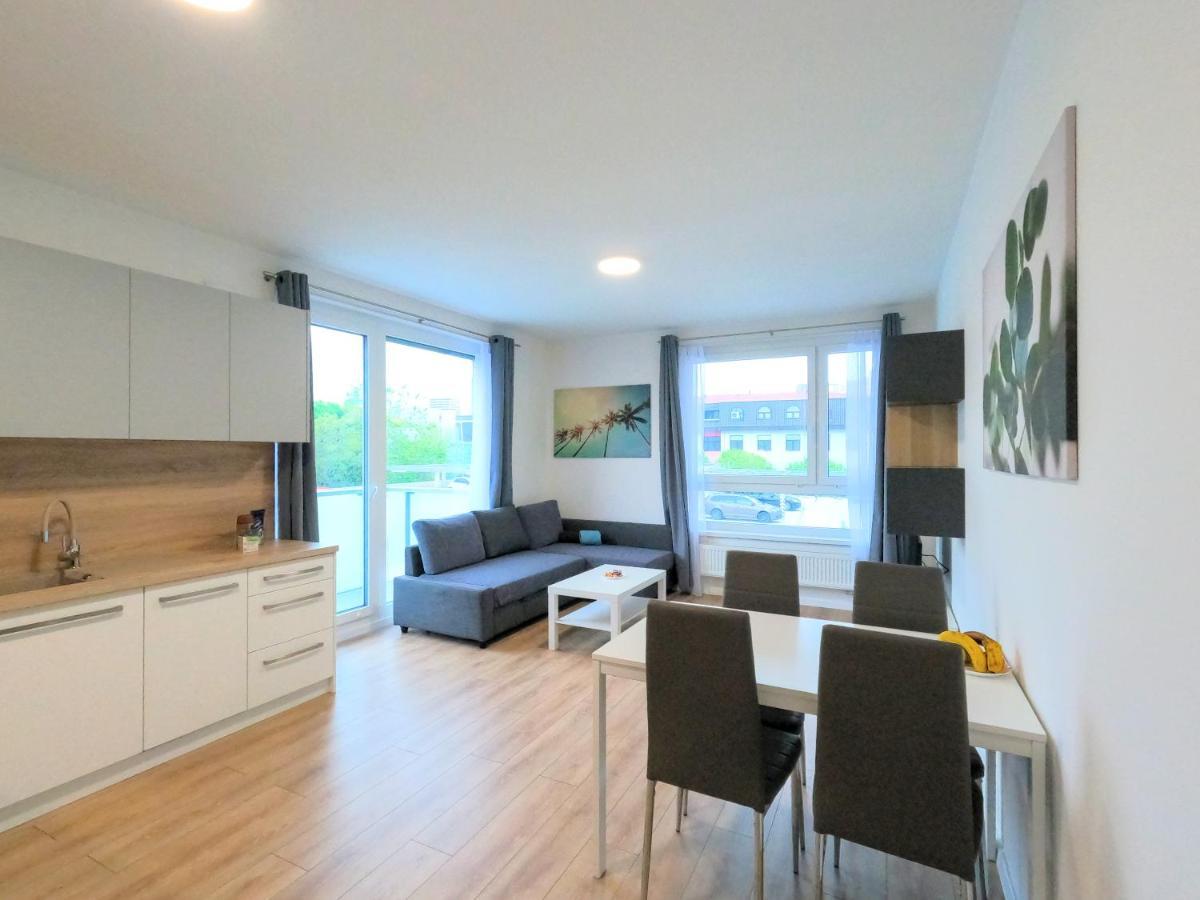 Brand New Apartment By Hockey Stadium 브라티슬라바 외부 사진